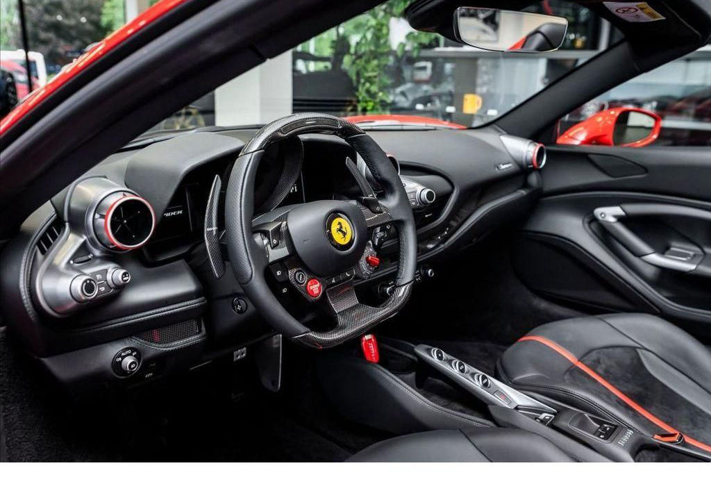 Ferrari F8