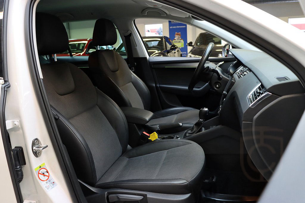 Skoda Octavia KOMBI 1.5 TSI 150HK DSG MOMS PREMIUM CANTON