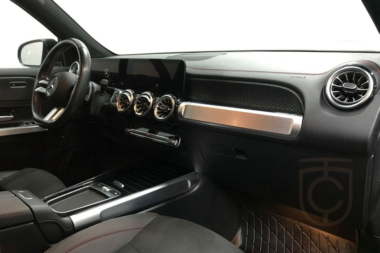 Mercedes-Benz EQB 250+ AMG