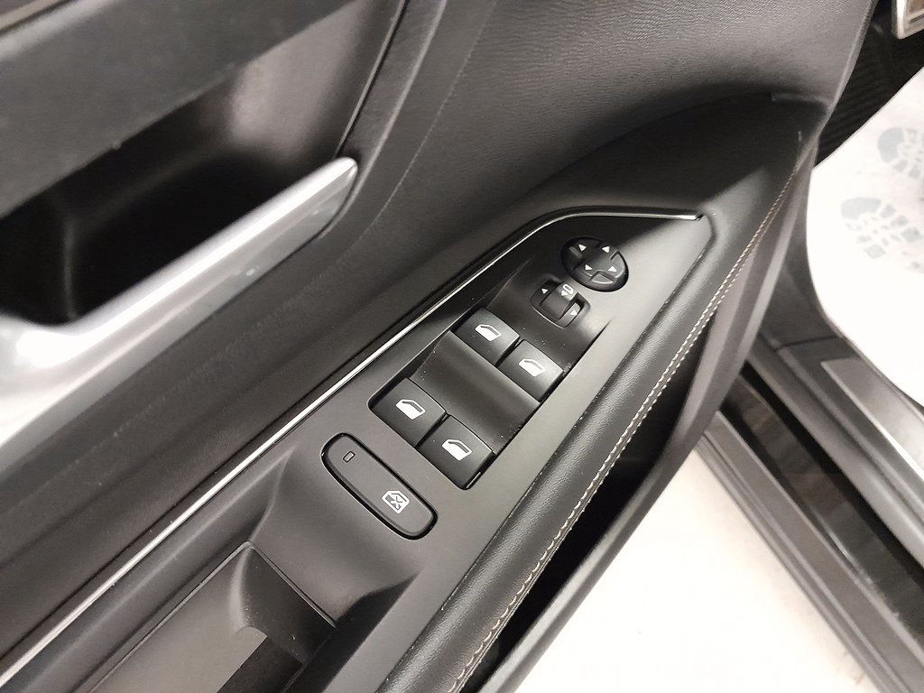 Peugeot 3008 GT Hybrid4