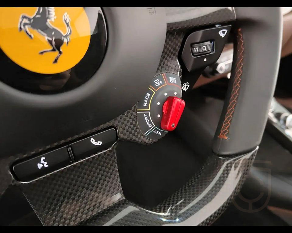 Ferrari 812 GTS 6.5 DCT~Carbon~Launch~Lift~360°-Kamera~