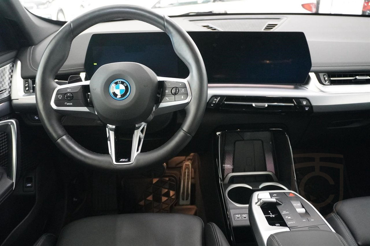 BMW iX1 xDrive30 M Sport Premium H K