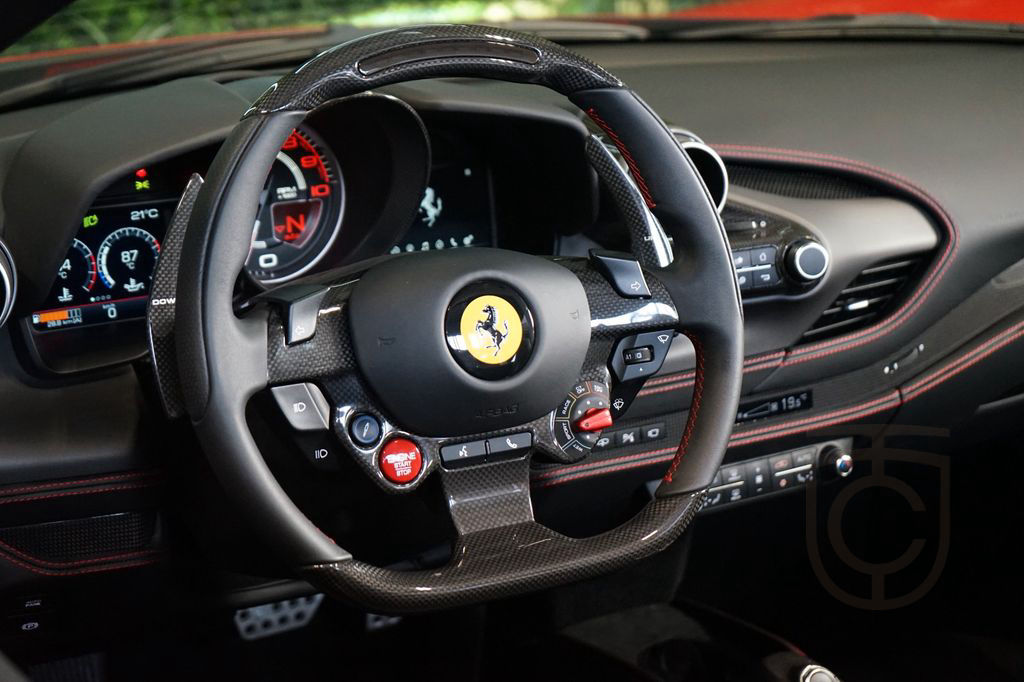 Ferrari F8*SPIDER*LIFT*CARBON*WARRANTY*295.372€ NETTO