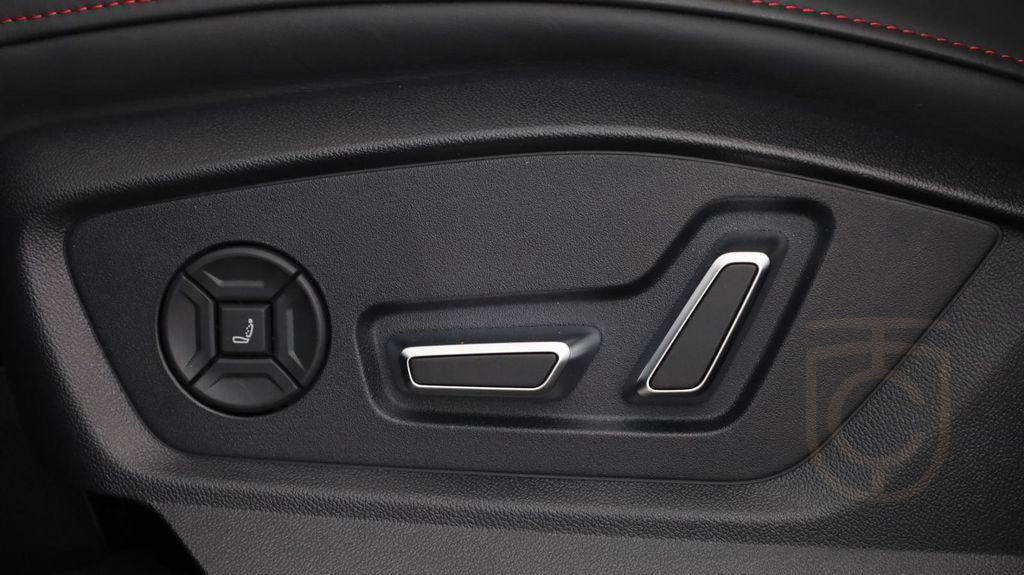 Audi SQ8 TFSI quattro