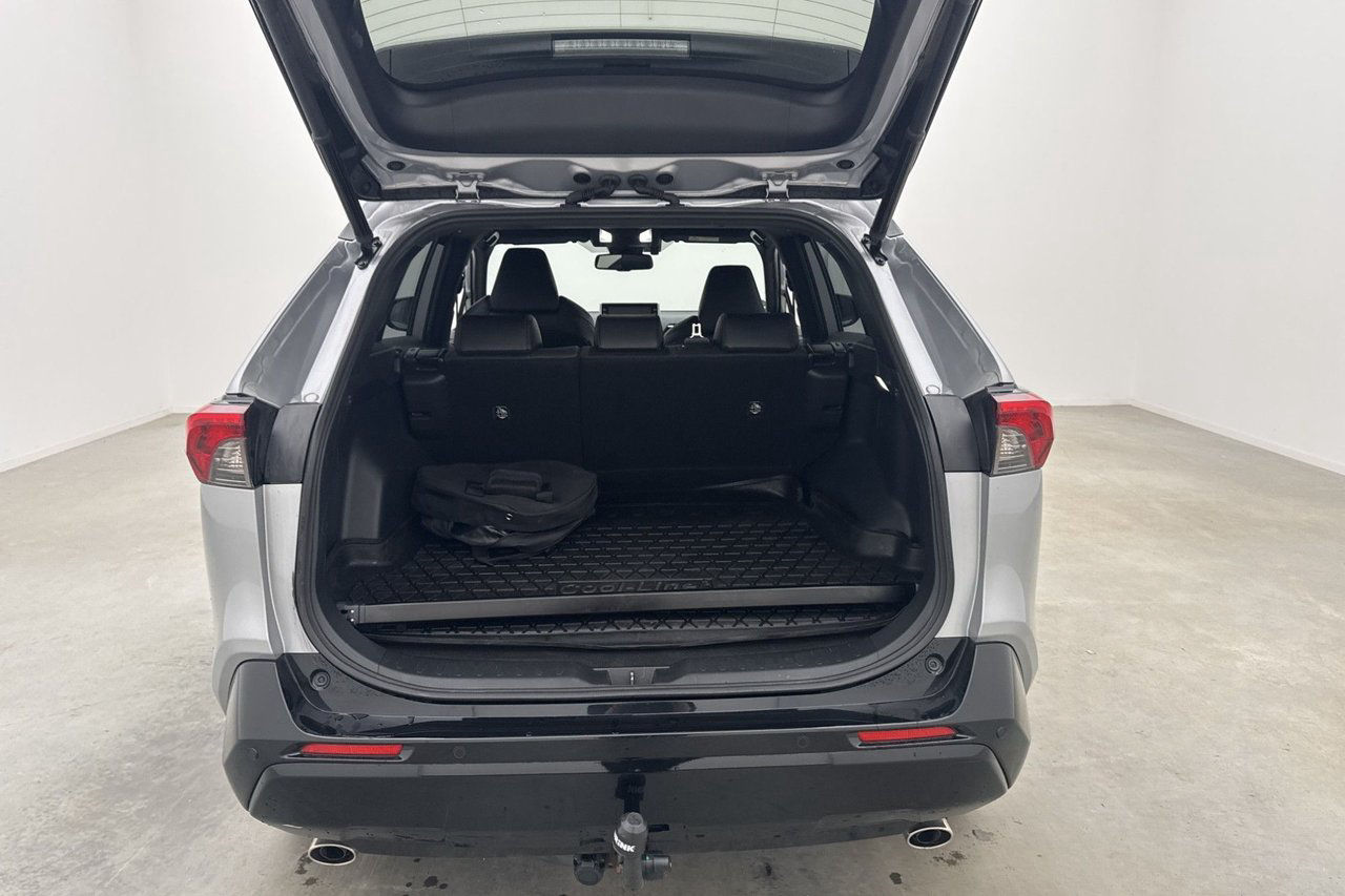 Suzuki Across Plug-in AWD