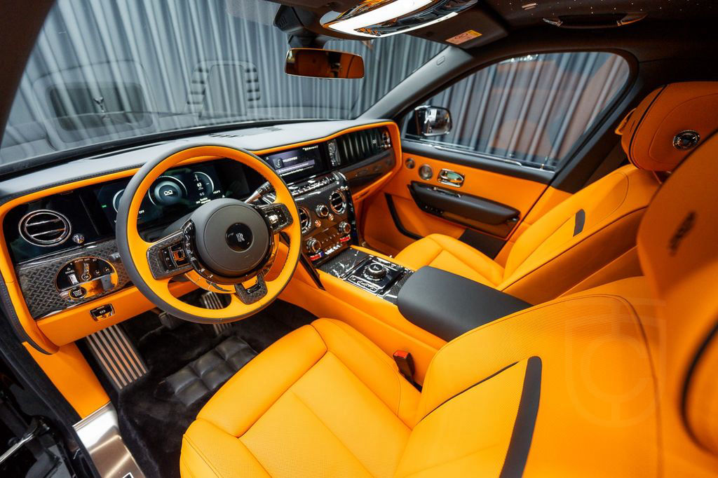 Rolls-Royce Cullinan Black Badge 4Seats Starlight 2025 FULL