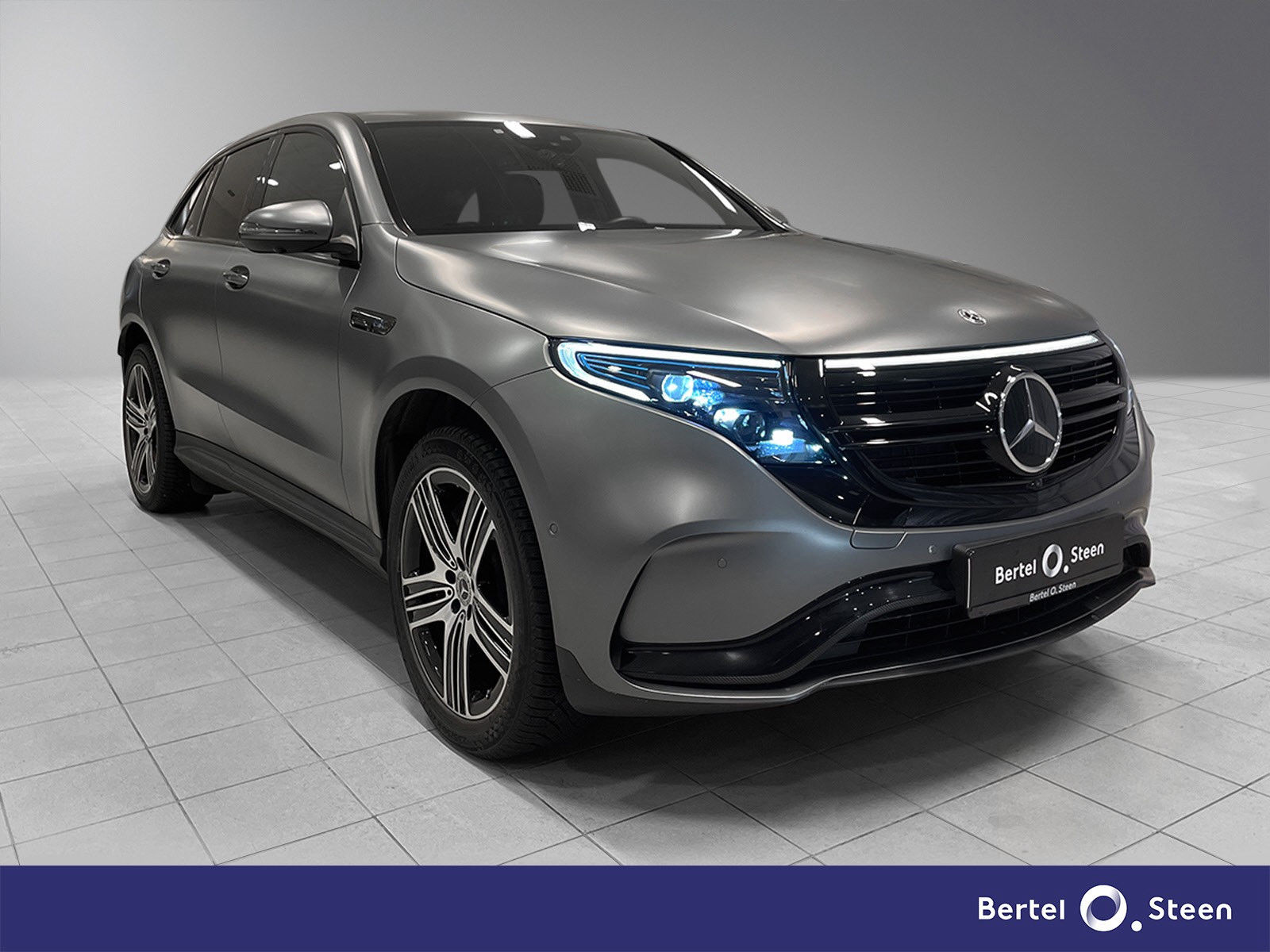 Mercedes Benz EQC 専用ベース　純正品 Mercedes-Benz EQC - topdriveclub.com