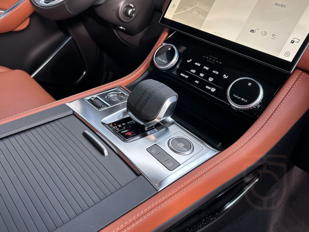 Jaguar F-Pace P400 AWD Sport Winter Paket Panorama