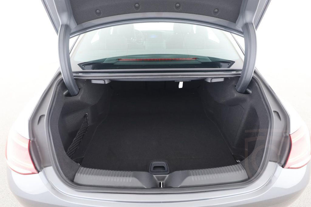 Mercedes-Benz CLS 400 d 4M AMG Widescreen MBUX SHZ LED AUT