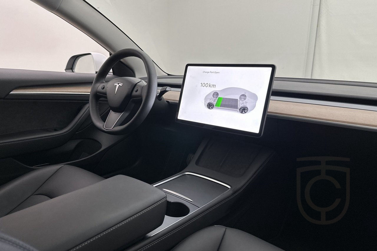 Tesla Model 3 Standard Range