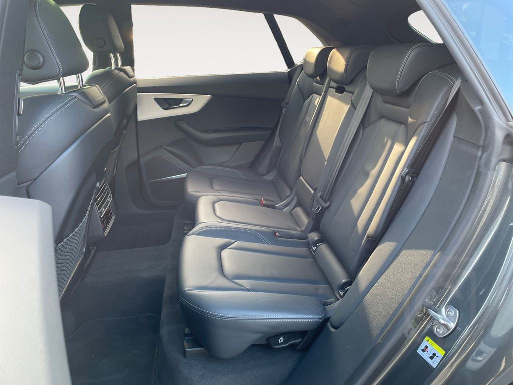 Audi SQ8 4.0 TFSI qu. Tiptronic *Pano*AHK* Matrix-LED