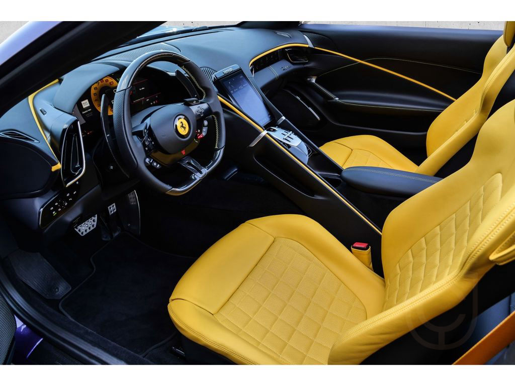 Ferrari Roma Spider *Carbon+LED*MagneRide*Passenger-Disp