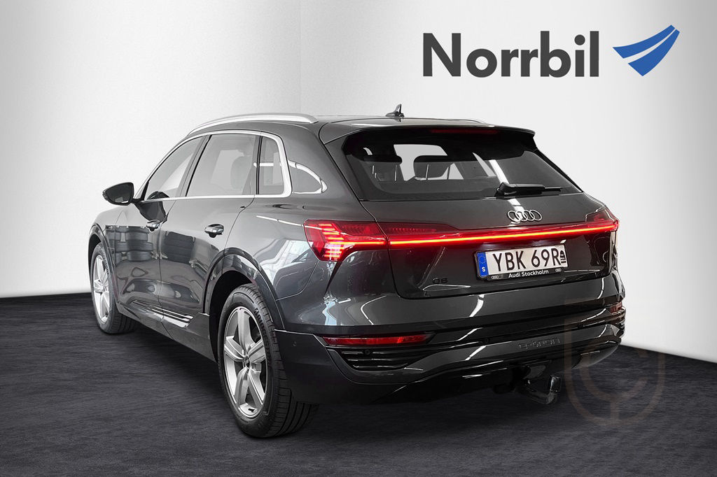 Audi Q8 55 e-tron quattro