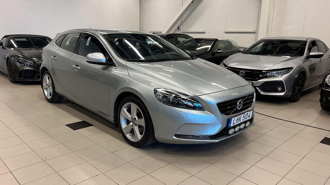 Volvo V40 T4 Summum 180HK Välvårdad