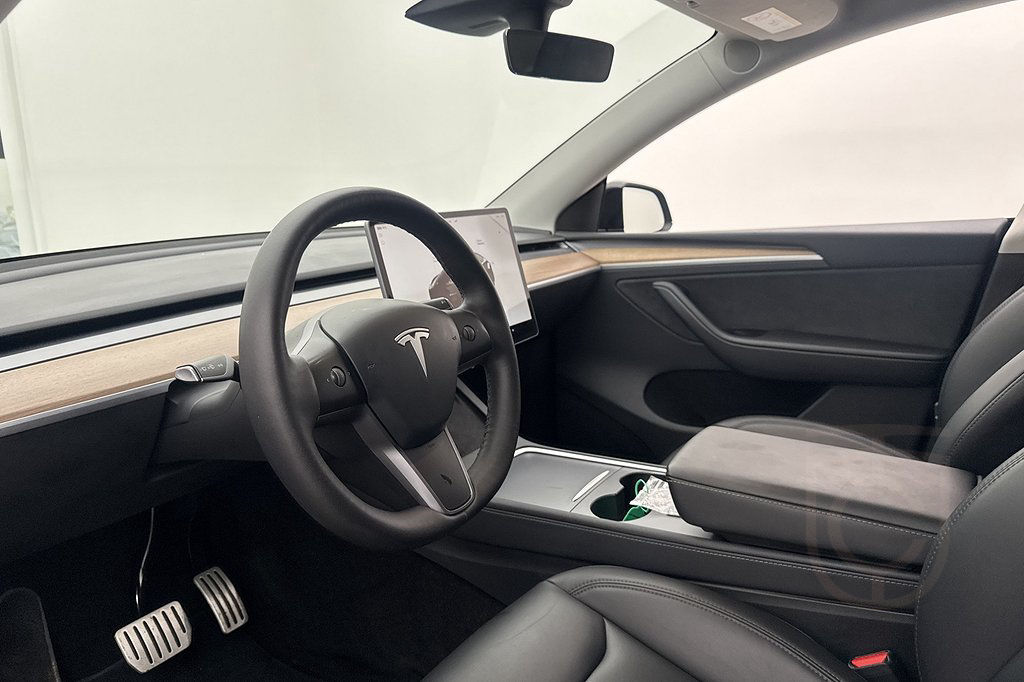 Tesla Model Y Performance