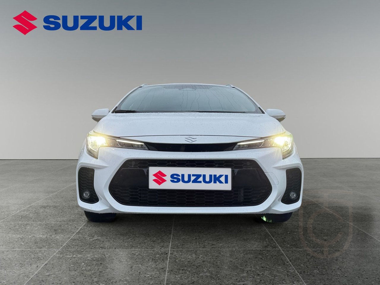Suzuki Swace Hybrid e-CVT Select ink