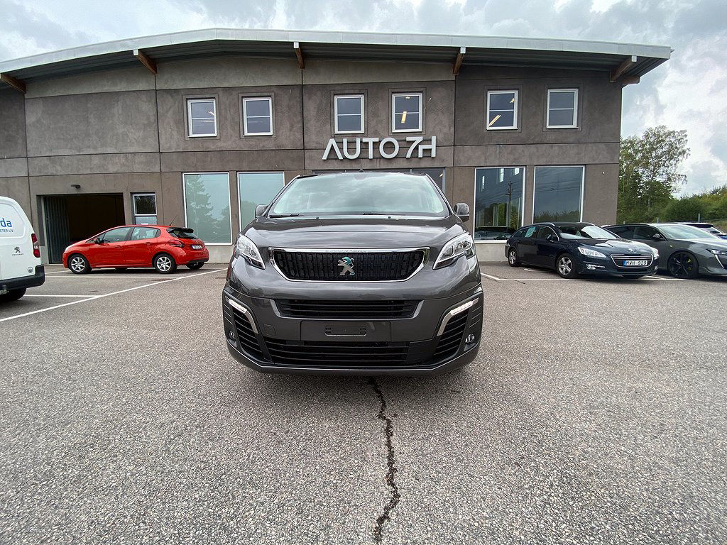Peugeot Traveller Electric 75kWh | 9-sits