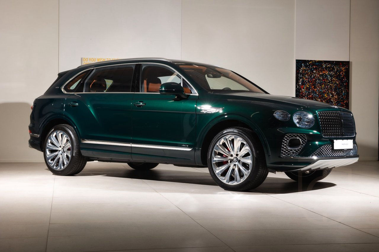 Bentley Bentayga V8 EWB 4.0 V8 EWB First Edition Azure