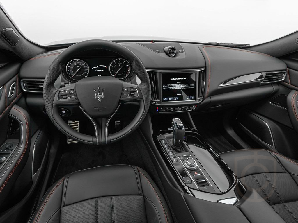 Maserati Levante Modena S ULTIMA TAGESZULASSUNG AKTION