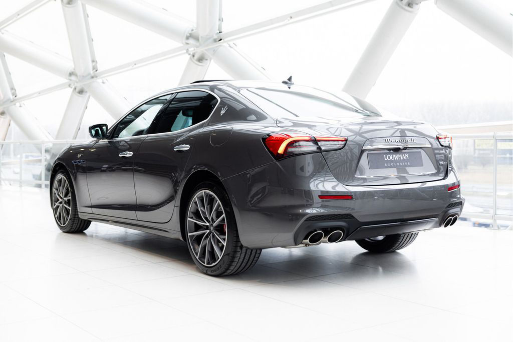 Maserati Ghibli Hybrid GT Edizione Finale | Heated Front