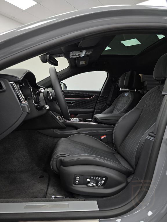 Bentley Flying Spur S V8*Mulliner*NAIM*Cambrian Grey*