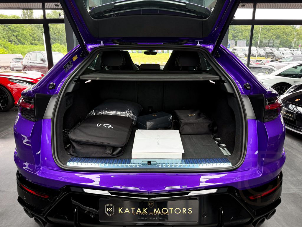 Lamborghini URUS SE HYBRID4.0 V8/PANO/HEAD-UP/COOL SEAT