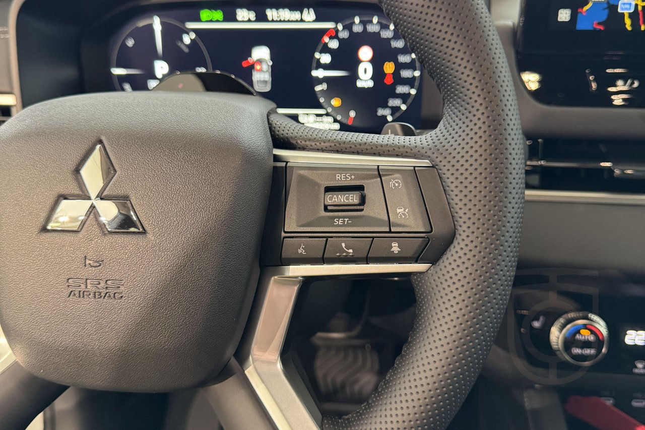 Mitsubishi Outlander Invite PHEV
