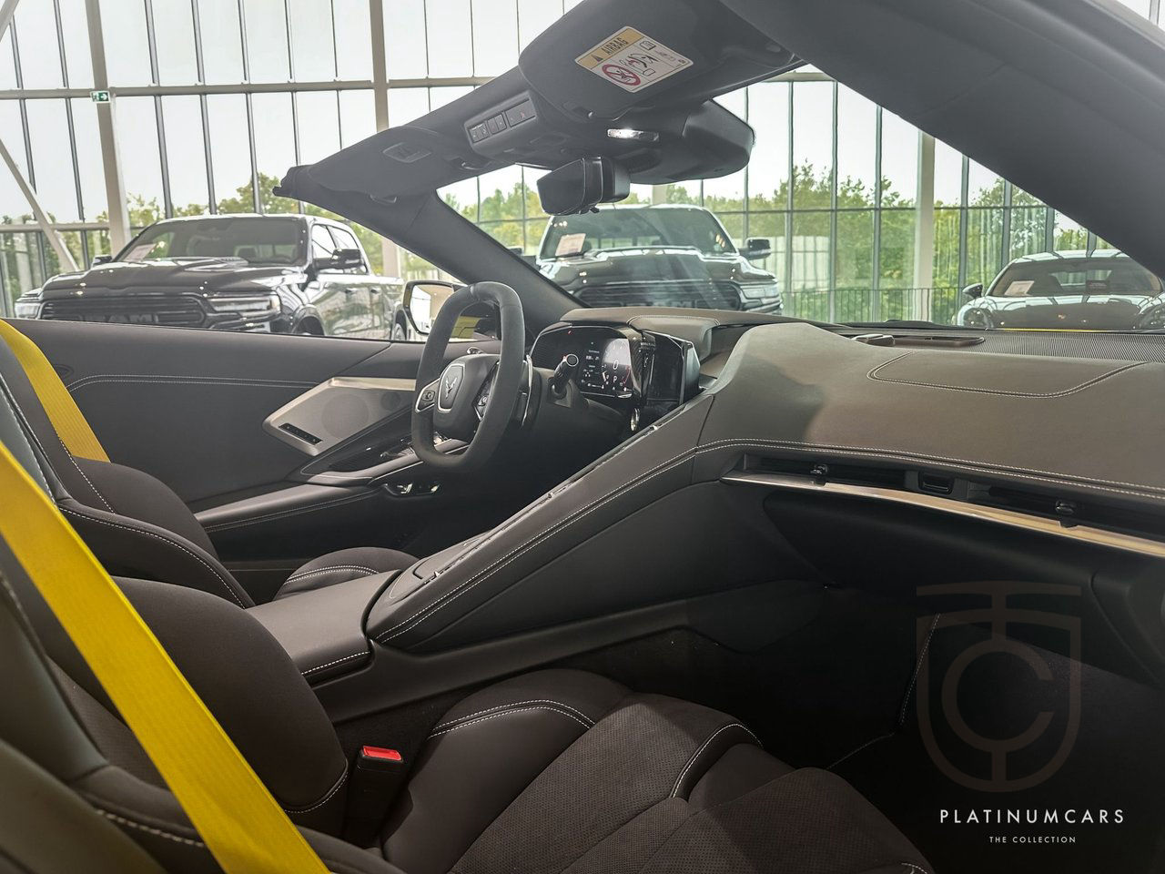 Chevrolet Corvette C8 Stingray Cab 2LT