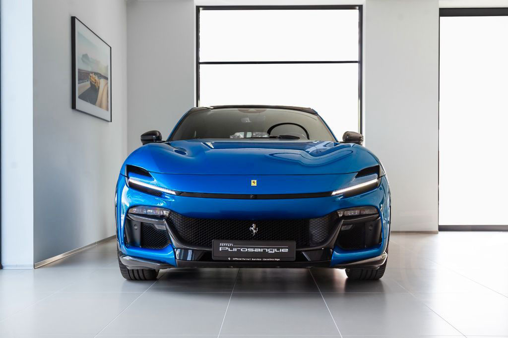 Ferrari Purosangue V12 DCT - Blu Corsa, Visual Carbon