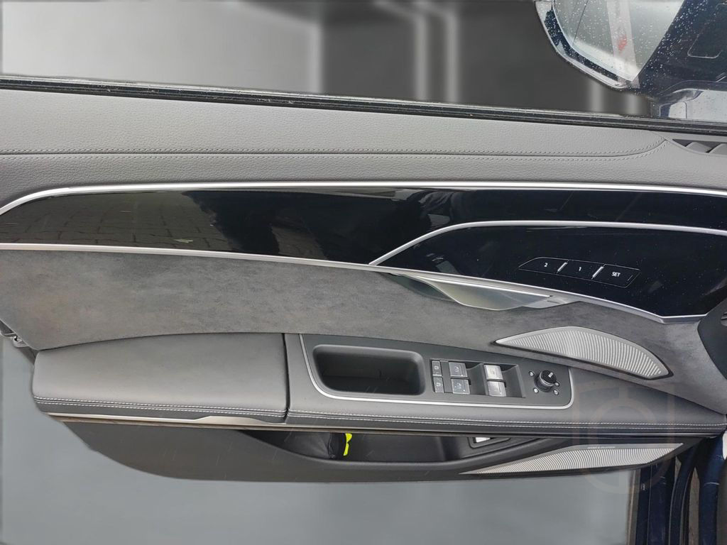 Audi S8 *PANO*StdHz*MATRIX*HuD*B&O*AHK*360°*