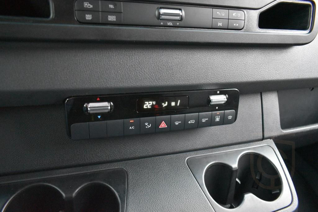 Mercedes-Benz Sprinter 319 Tourer 4x4 LED*Cam*Navi*Distronic