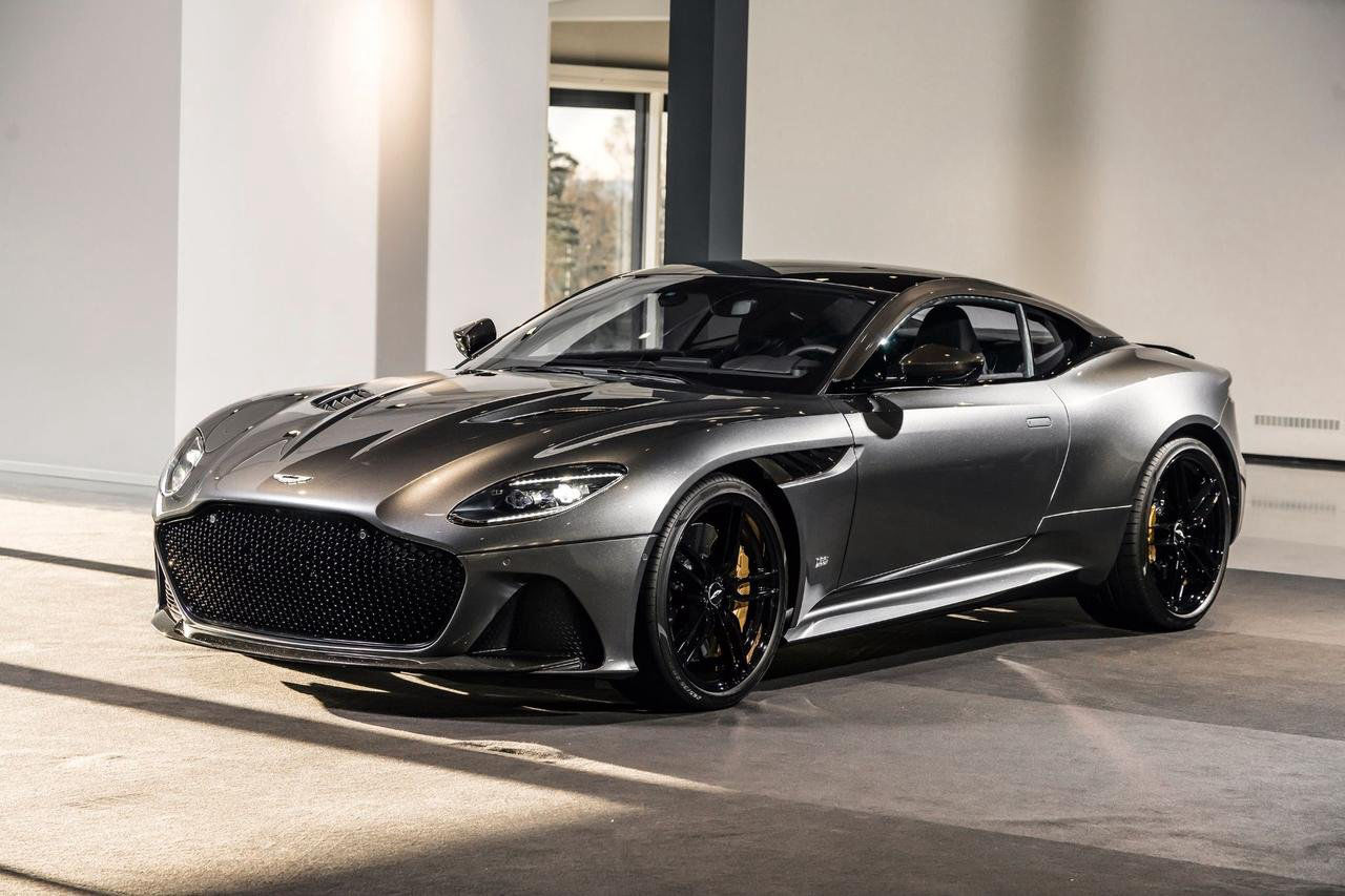 Aston Martin DBS V12 Coupe