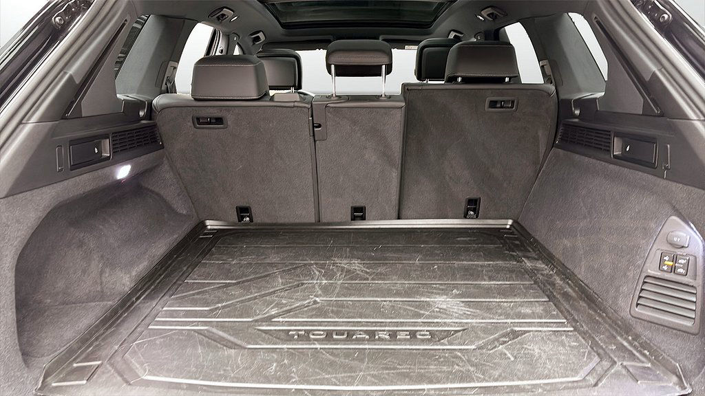 Volkswagen Touareg R e-Hybrid