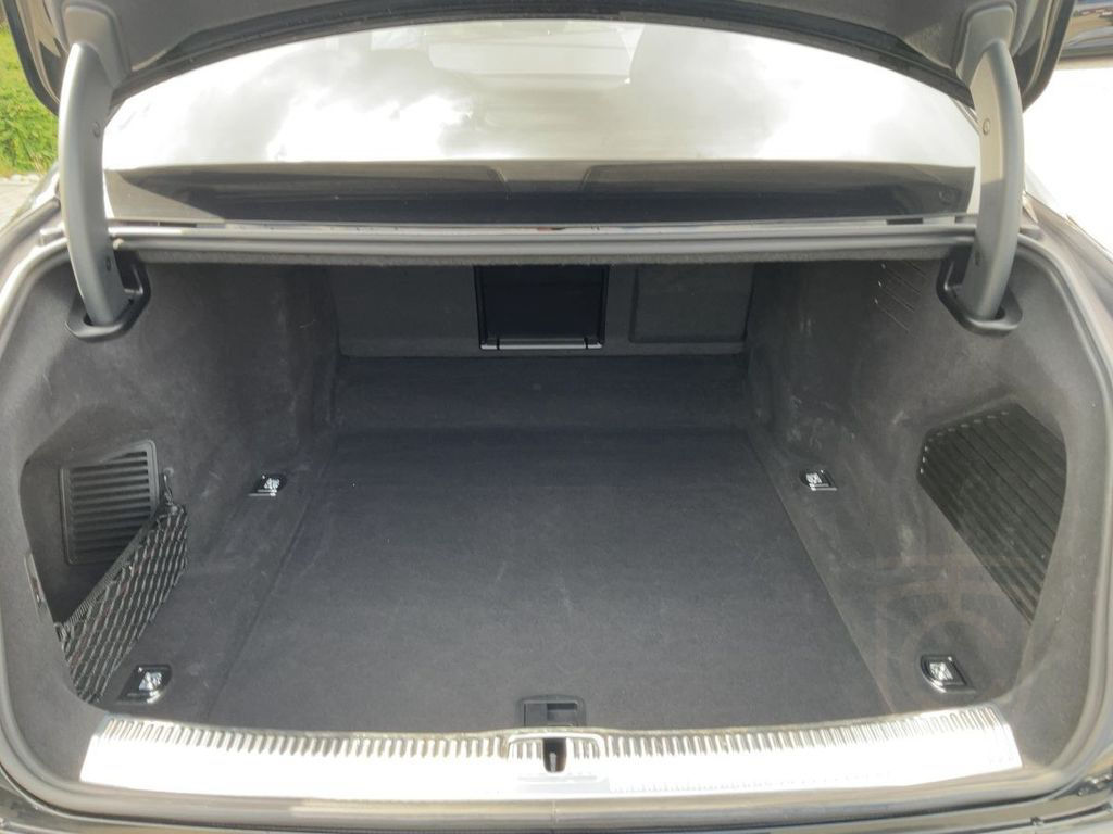 Audi S8 quattro PanoDach | HUD | AHK | Standhzg | 5JG