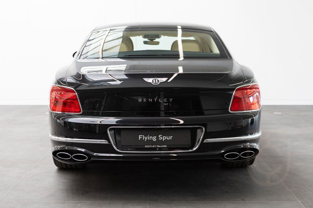 Bentley Flying Spur Azure V8