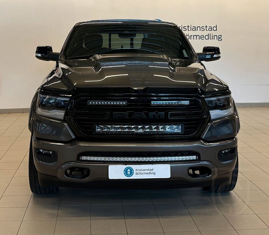 Dodge RAM 5,7 V8 Hemi 4X4 Night Edition
