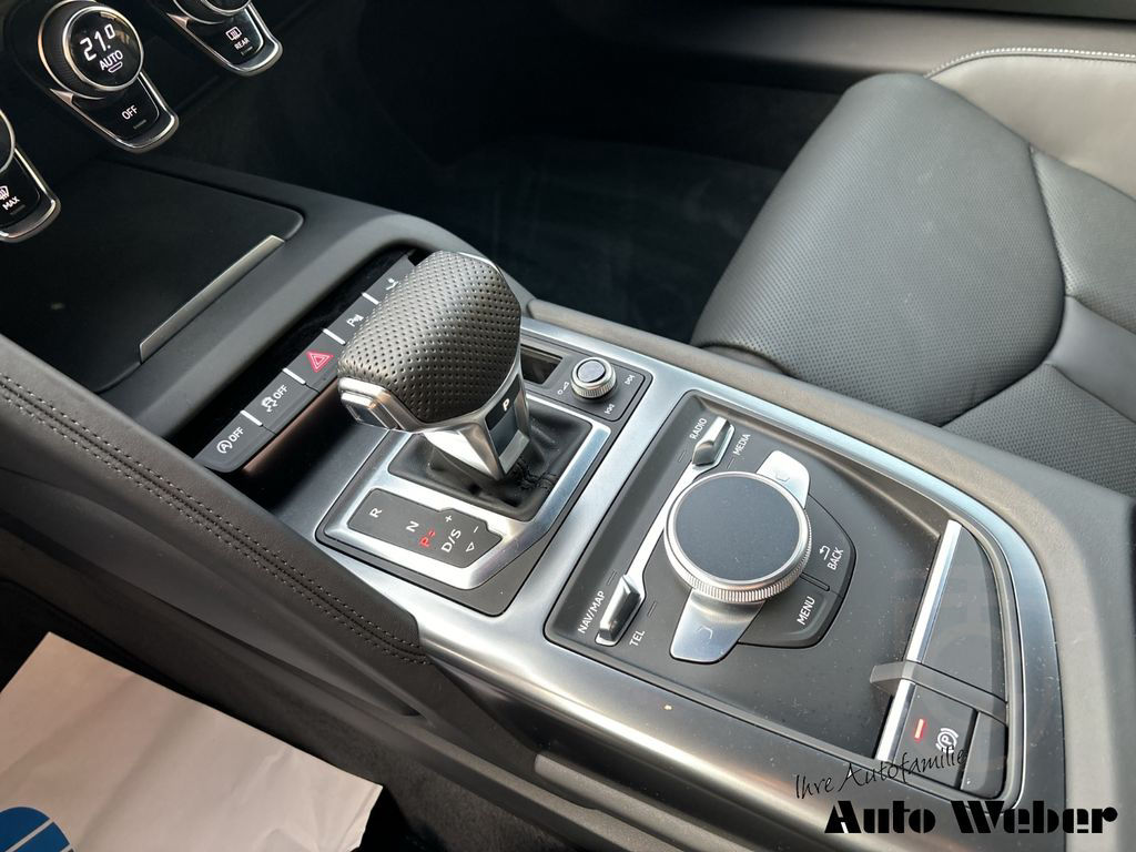 Audi R8 Coupe RWD performance Keramik Schalensitze