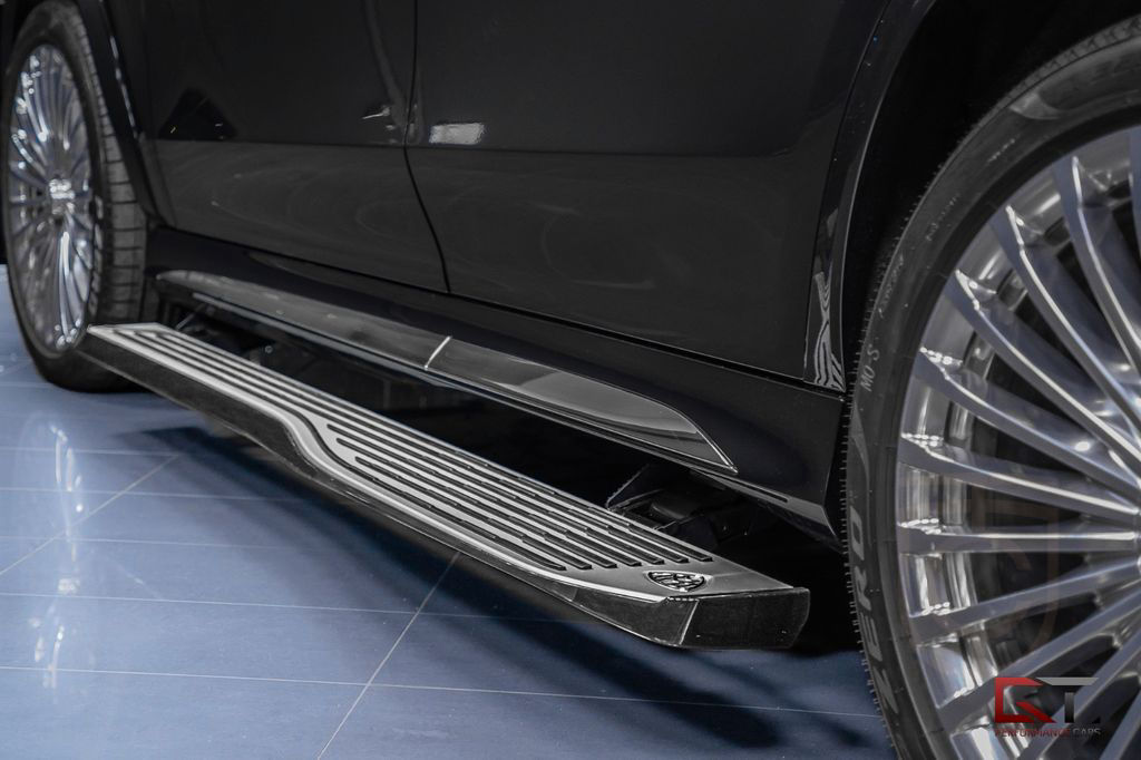 Mercedes-Benz GLS 600 Maybach Two-tone First Class FACELIFT