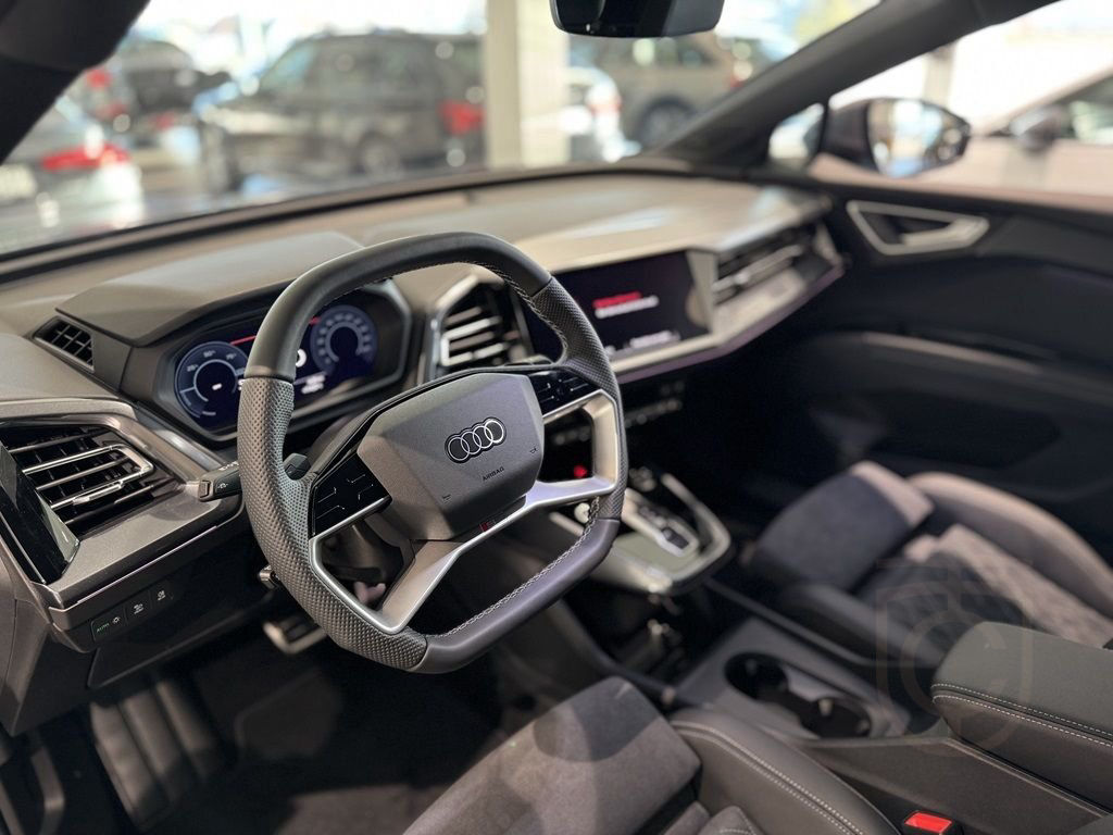 Audi Q4 e-tron 45 QUATTRO