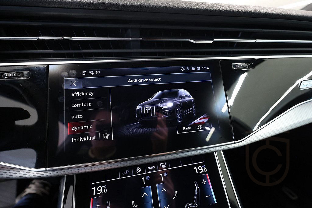 Audi Q7 60 TFSI e quattro S-line