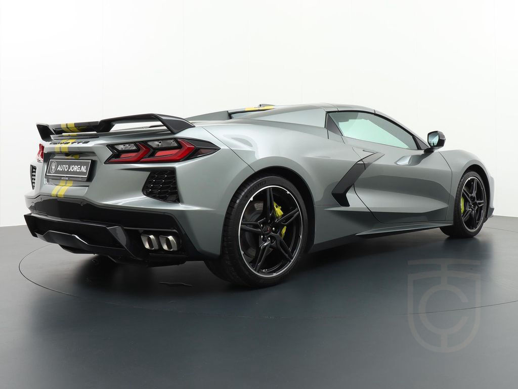 Chevrolet Corvette Stingray C8 convertible 3LT Front lift