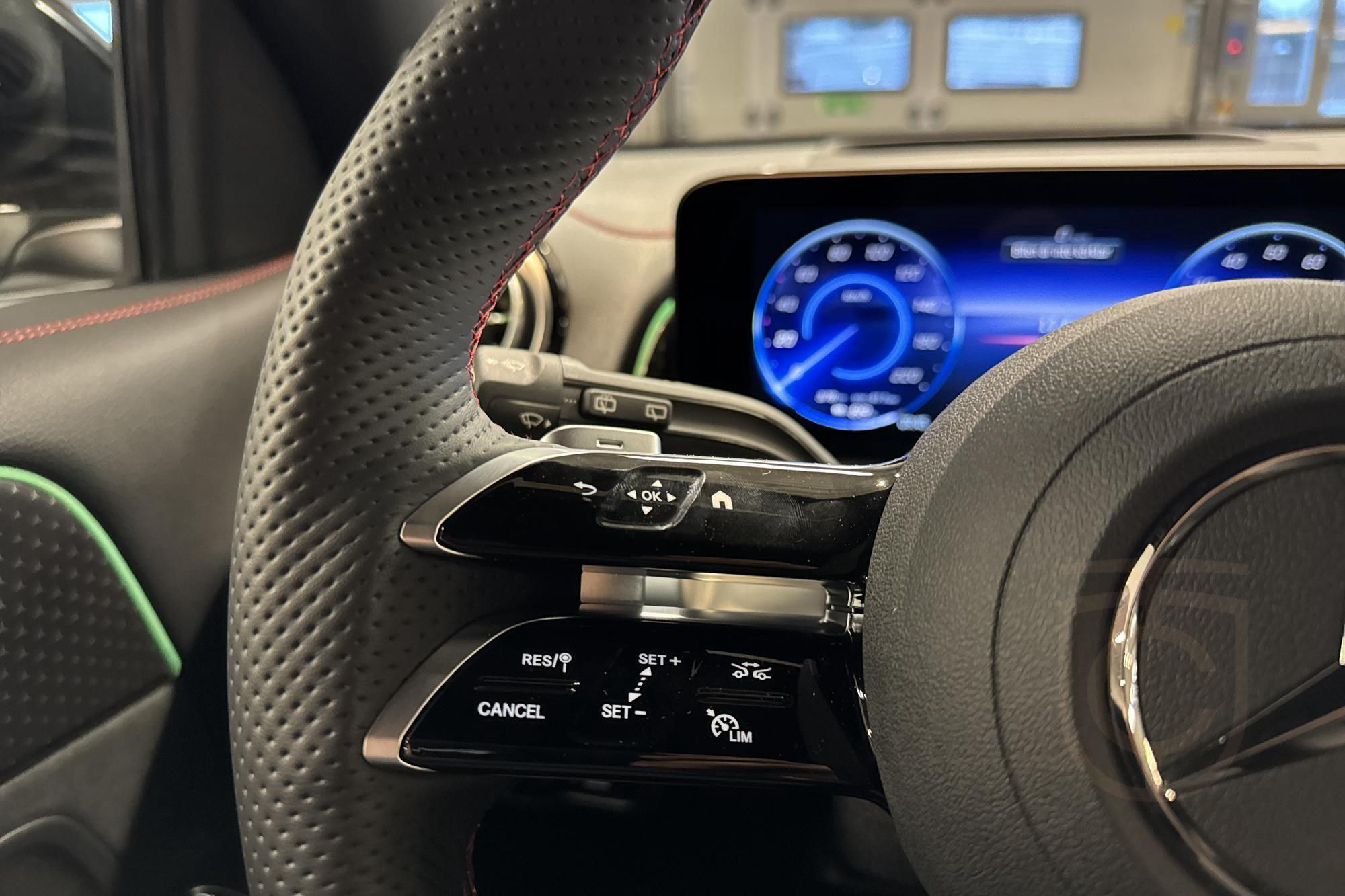 Mercedes-Benz EQB 300 4MATIC