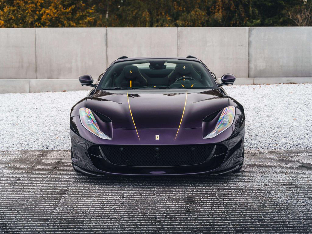 Ferrari 812 GTS Atelier/ Viola Hong Kong / Carbon / VAT