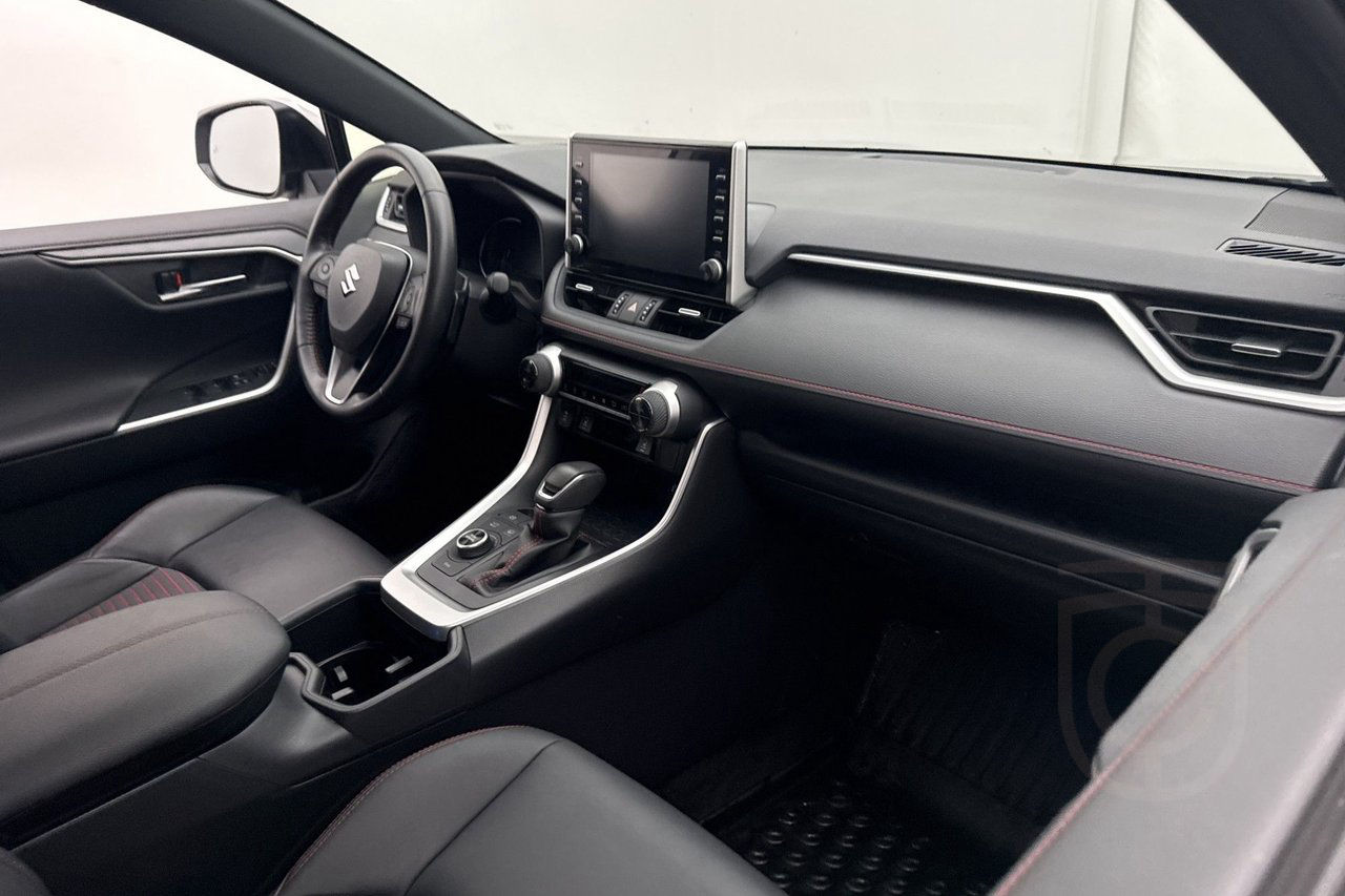 Suzuki Across Plug-in AWD