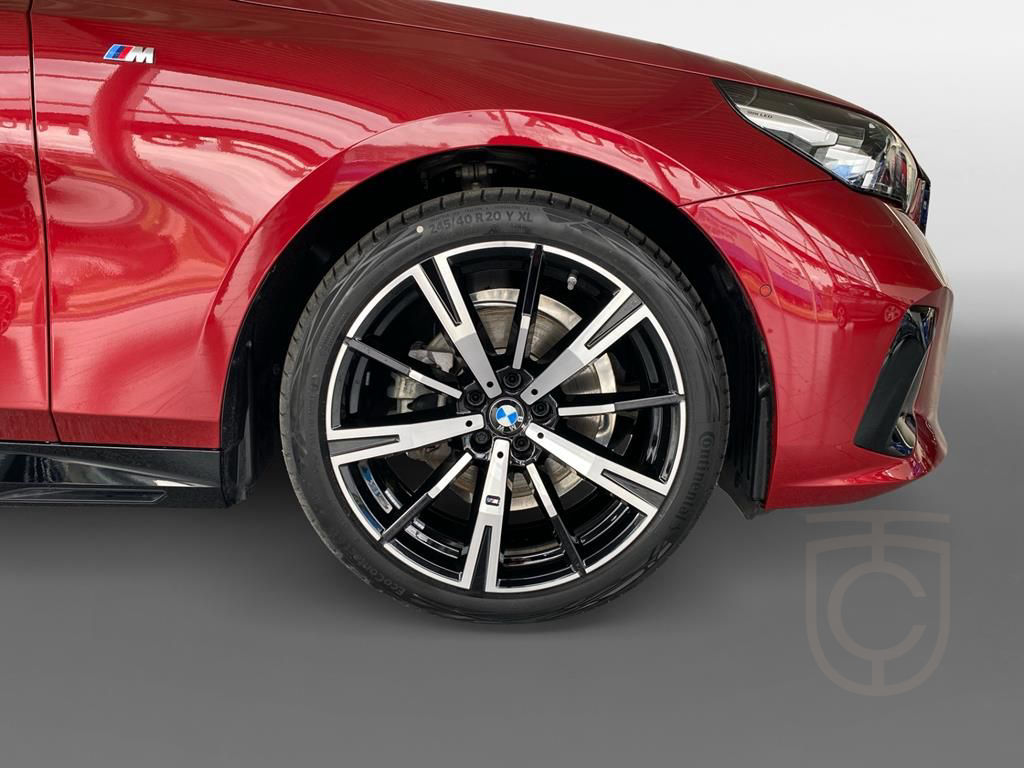 BMW 520d xDrive Touring Aut. M Sport+AHK+Pano+B/W