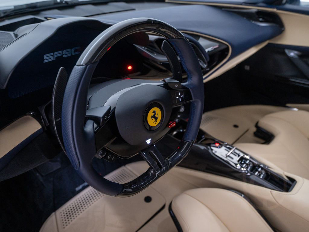 Ferrari SF90 Spider FERRARI SINGEN
