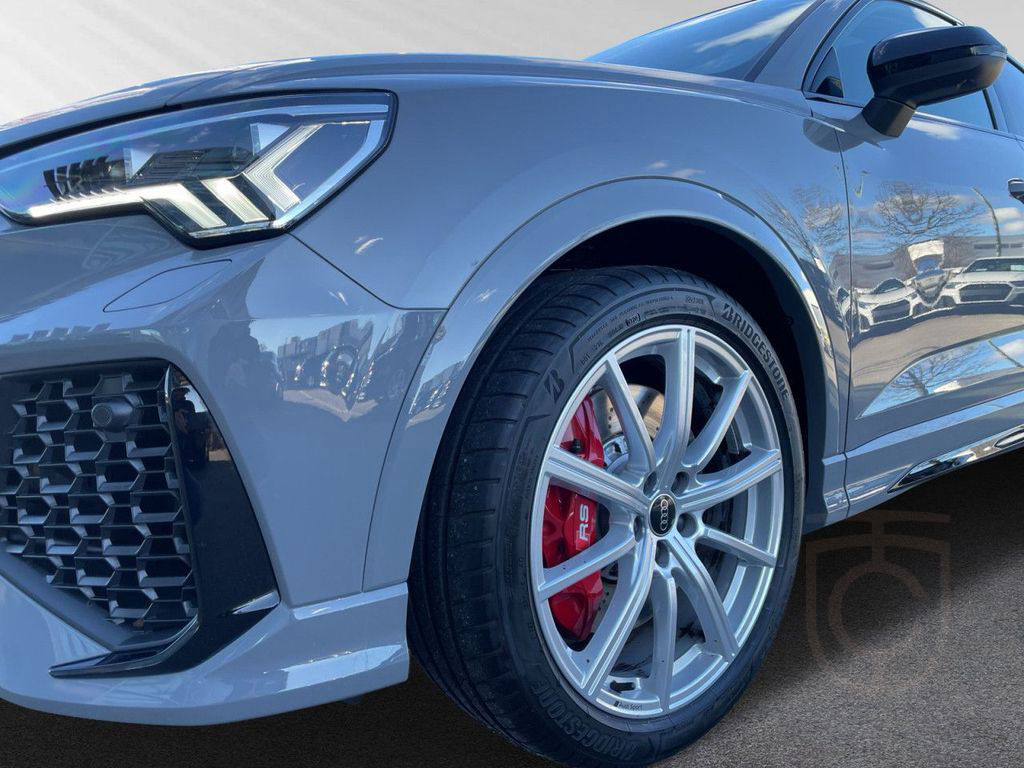 Audi RS Q3 Sportback quattro S tronic MATRIX AHK