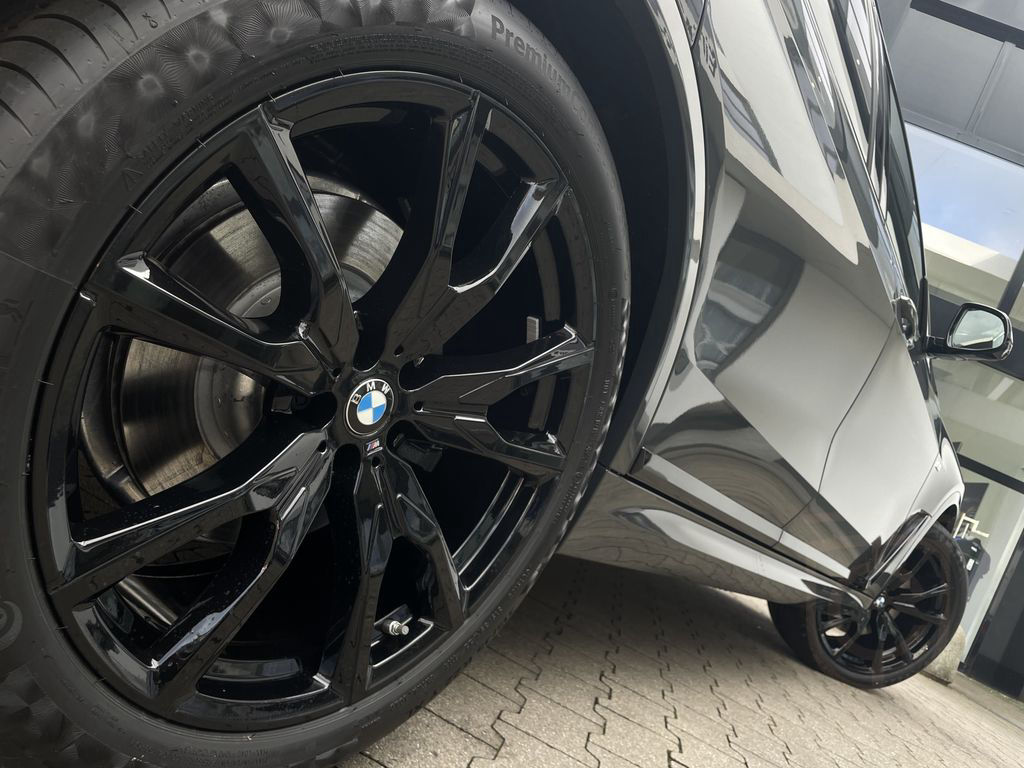 BMW X7 xDrive40d M Sport SKY AHK DA PROF PA PROF 22"