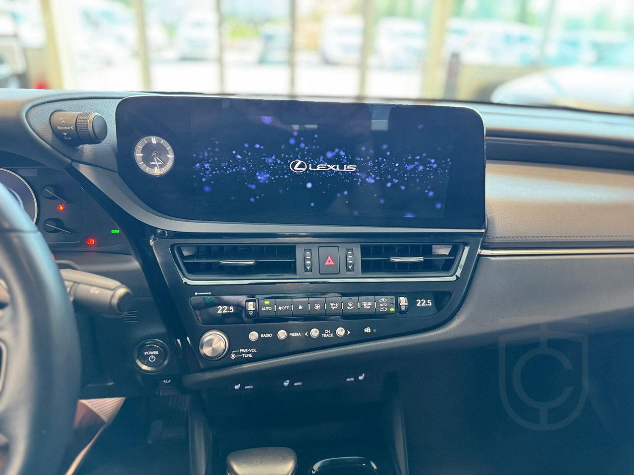 Lexus ES 300h 2.5 E-CVT Limited Edition