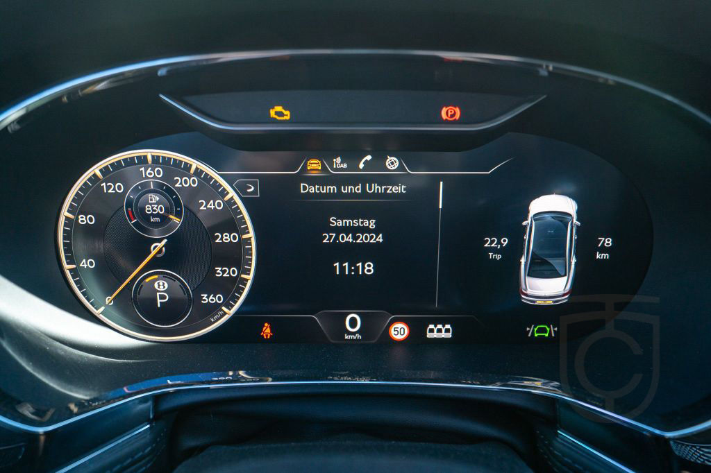 Bentley Flying Spur Azure V8 *Naim, Rotating Display*